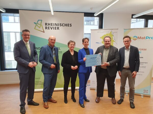 Neues Innovationsprojekt „The Materials Lab Incubator“ gestartet Bild